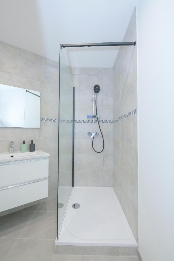 Apartamento Les Champs, T2 Hypercentre Chic Et Cosy Wifi Par Sovalfi Saint-Etienne  Exterior foto